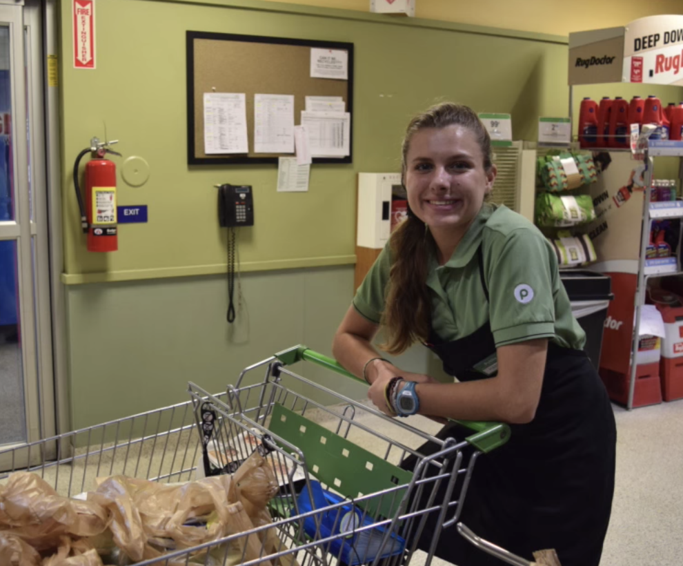 Hannah Messer working at Publix.